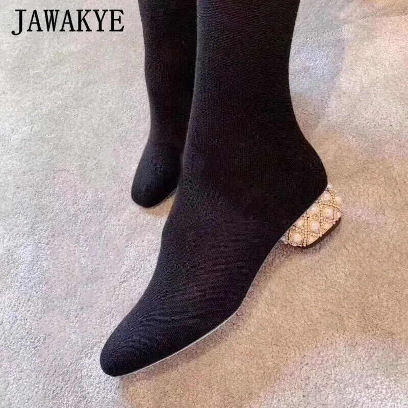 JAWAKYE/Сапоги на каблуке с жемчугом; женские эластичные сапоги выше колена; пикантная трикотажная обувь с острым носком для вечеринок; женская обувь для подиума