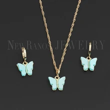 Набор ювелирных изделий для женщин Newranos, маленькая бабочка, голубой кулон из натуральной смолы, ожерелье, серьги, ювелирный набор для женщин, ювелирное изделие SWX0011044