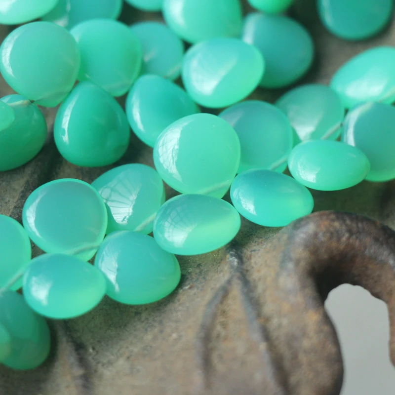 

10pcs,Finest Quality,Green Chalcedony Faceted Cushion Shape Briolettes 11mm