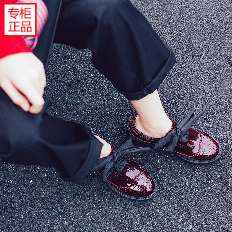

2019 Spring New Style Versitile Fashion Shoe Women's British-Style Retro round Head Single Shoes Patent Leather Deep Mouth Lace-