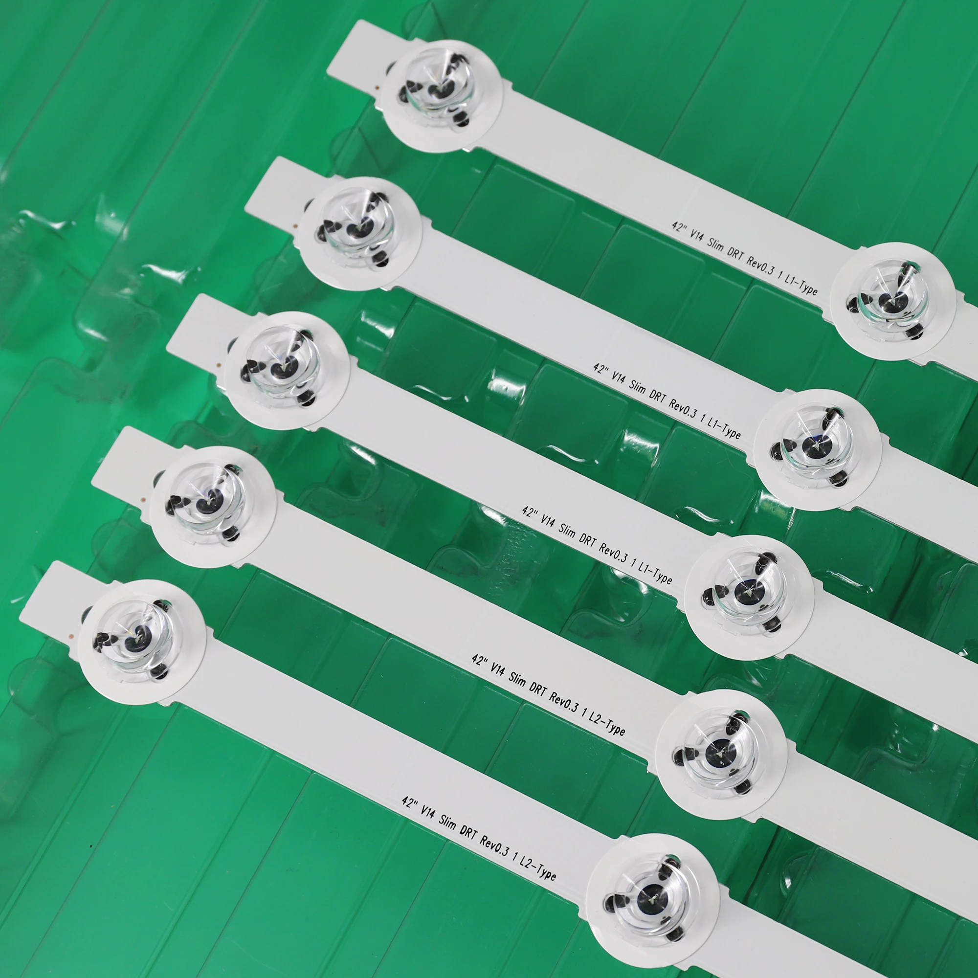 Рисунок 4 - Фонарь с подсветкой для LG 42 "V14 SLIM DRT REV0