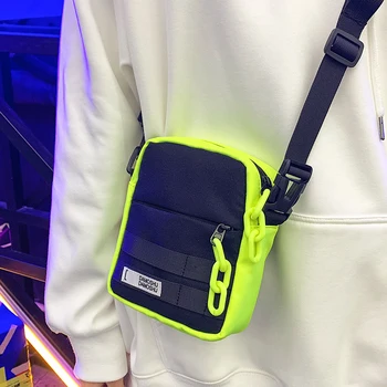 

2020 NEW Original Design Fashion Student Hit Color Shoulder Bag & Oxford Cloth Material Width 14cm Height 17cm Thickness 5cm
