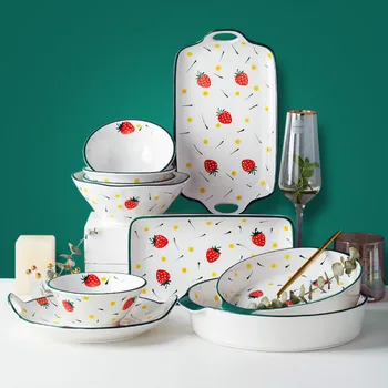 

Creative Ceramic Plate Japanese Strawberry Western Dishes Cute Salad Plate Set Baking Tray Bowls Pratos Kitchen Tableware DA60CP