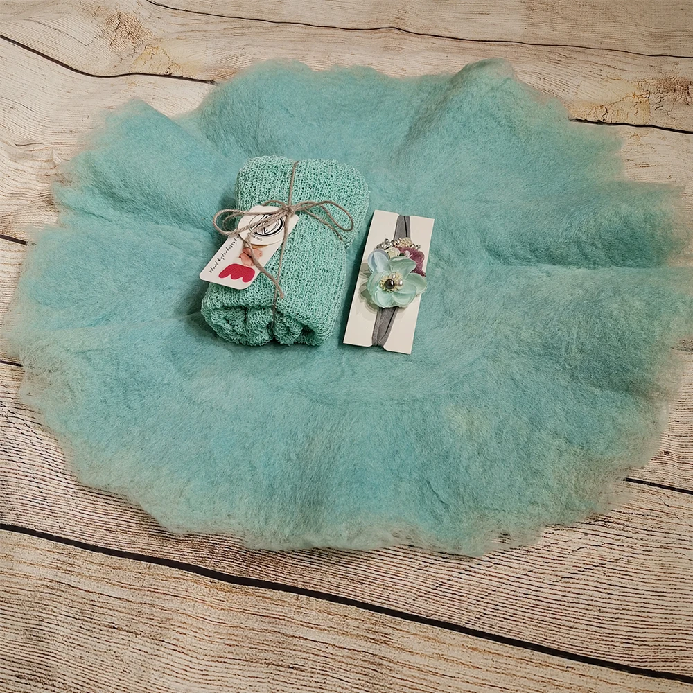 

A Set Handcraft Wool Felted Round Blanket,140*30cm Stretch Knit Wrap Matched Cotton Headband for Newborn Baby Photography Props