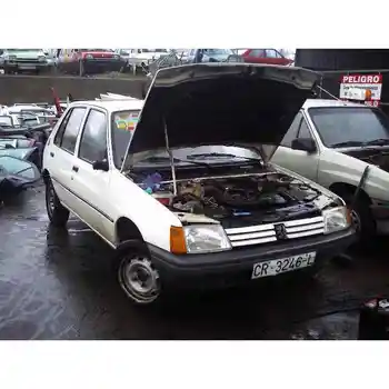 

114178 electric fan Peugeot 205 Saloon *