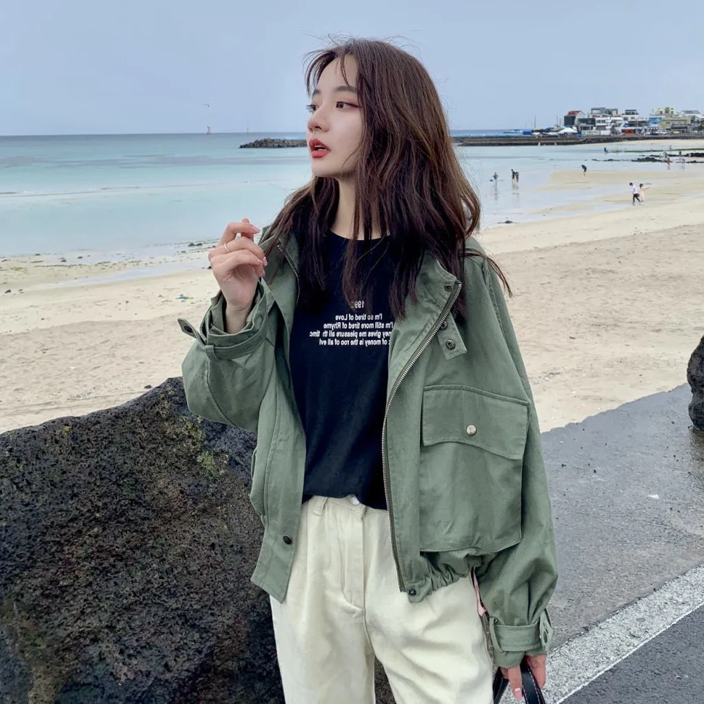 

Photo Shoot South Korea INS Sense of Design Large Pocket Stand Collar Workwear Trench Coat Women's Short BF Loose-Fit Slimming D