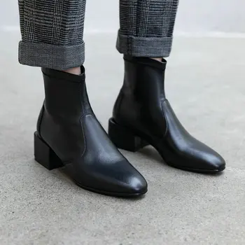

2020 New Ankle Boots Women Autumn Winter Warm Genuine Leather Concise Short Boots Round Toe Basic Office Shoes Woman Chelsea