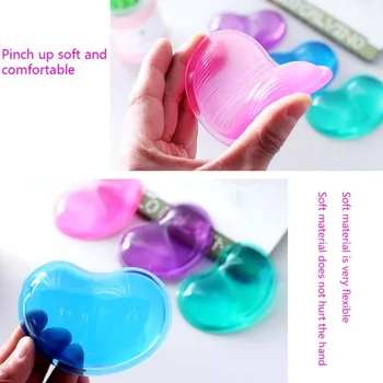 

Novel Heart-shaped Hand Pillow Practical Soft Wrist Pad Durable Silicone Material Transparent Mouse Pad