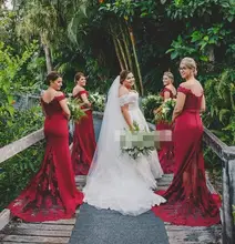 Red African Mermaid Bridesmaid Dresses Off Shoulder Sweep Train Buttons Lace Appliques Maid Of Honor Dress Custom Made