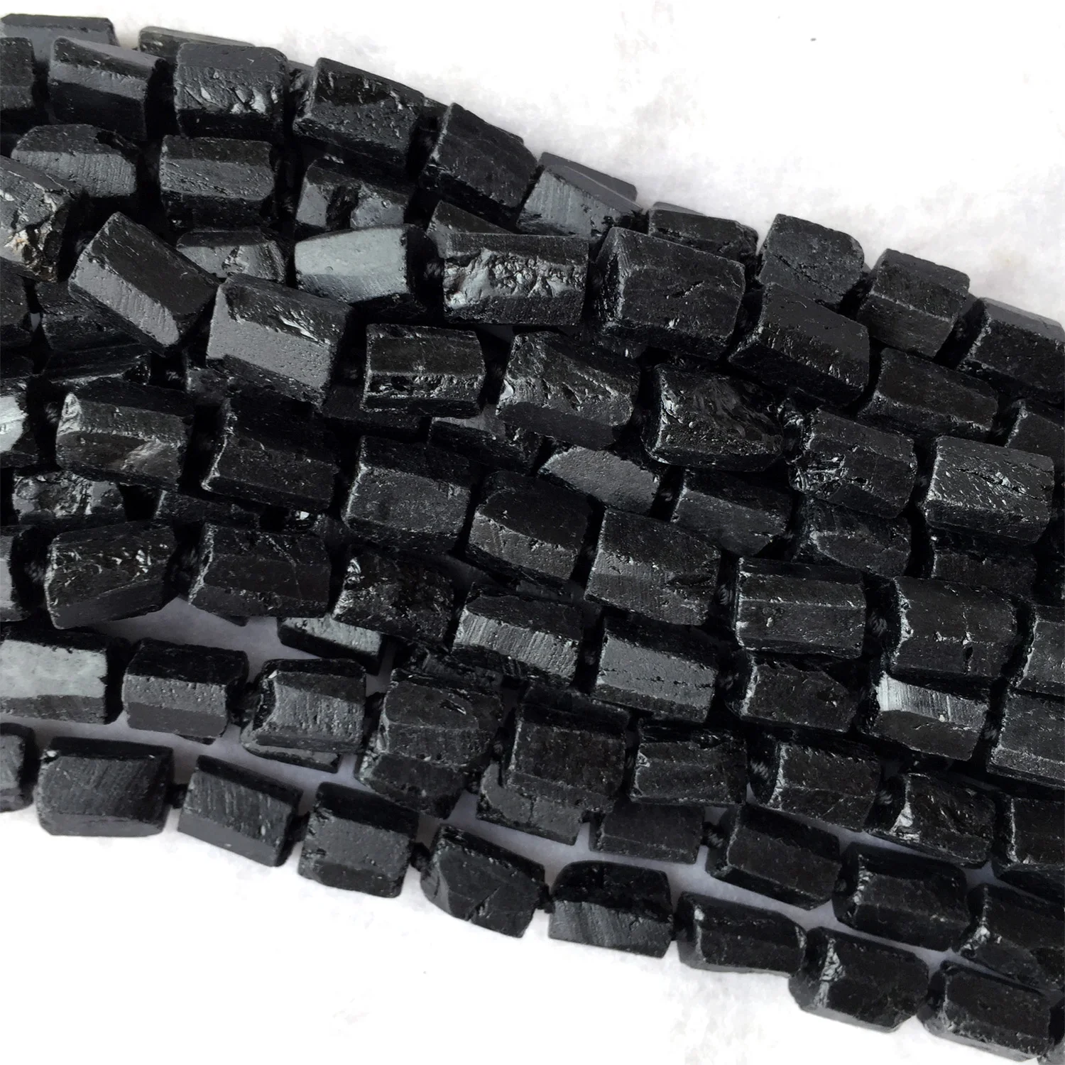 Veemake Raw Mineral Black Tourmaline DIY Necklace Bracelets Earrings Natural Crystal Nugget Loose Beads For Jewelry Making 06005 loose beads bead jewelry making loose tourmaline beads loose gemstone