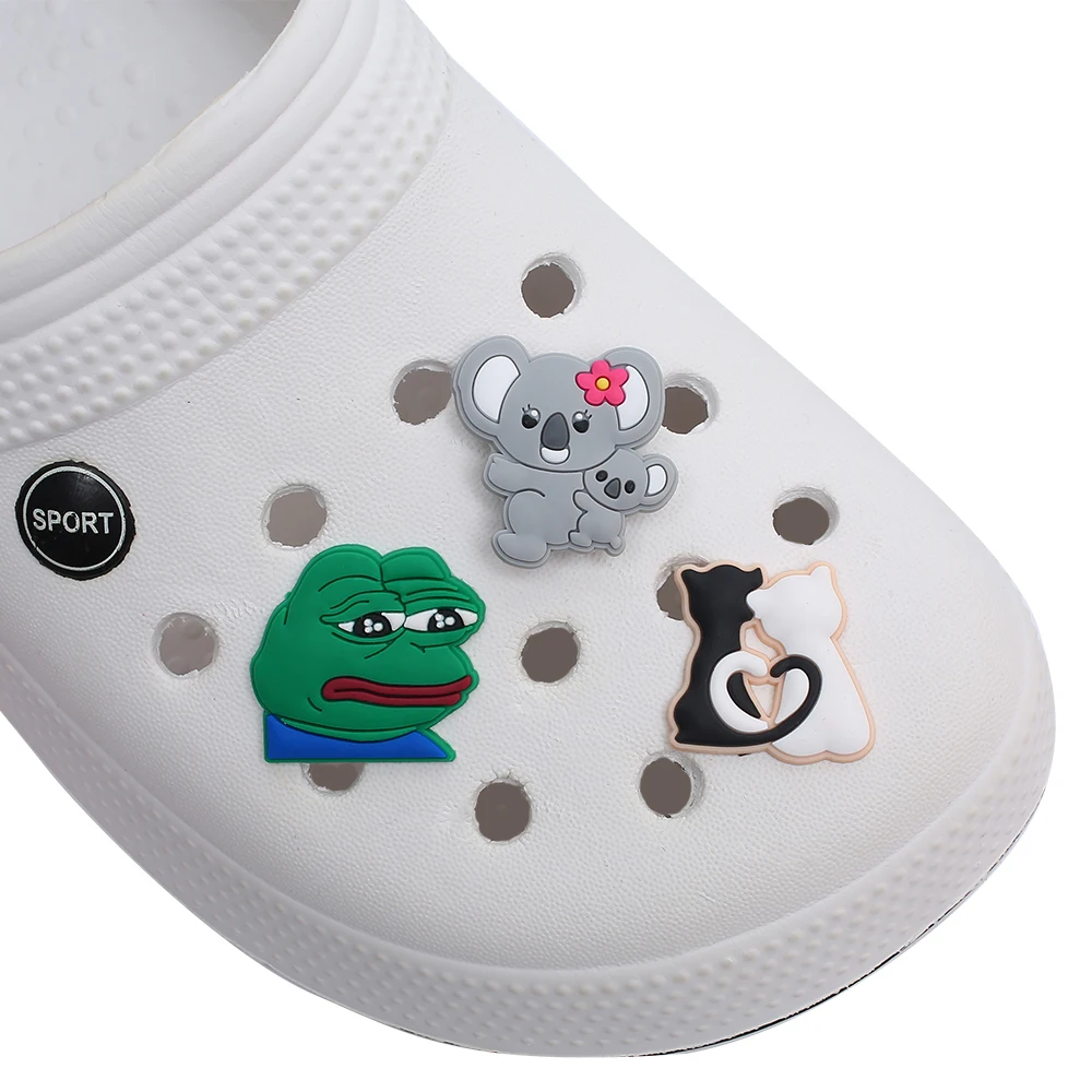 Single Sale 1pcs Animals 22 Types Shoe Charms Accessories Decorations Sad Frog PVC Croc jibz Buckle for Kids Party Xmas Gifts