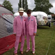 Костюм для жениха для вечерней вечеринки, выпускного вечера, 3 предмета, пиджак брюки жилет с зазубренными лацканами, классическая посадка, индивидуальный заказ, свадебные смокинги для жениха