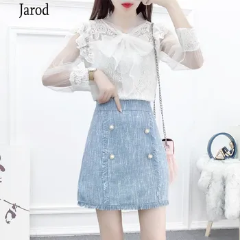 

2020 Autumn Elegant Women 2 Piece Set Sweet White Bow tie Lace Shirt Top + High Waist Tweed tassel Mini Skirt Suit