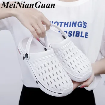 

Fashion White Men Shoes Couple Hollow Beach Sandals Hot Sale Men's Slippers Comfort Man Shoes Light Flats Summer Slippers L17