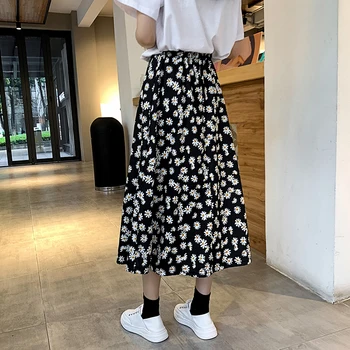 

Make a large number of spot little Daisy skirts female new han edition elastic broken flower skirt of tall waist B