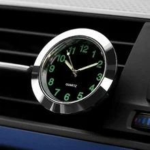 Часы на торпеду автомобиля Часы на торпеду автомобиля