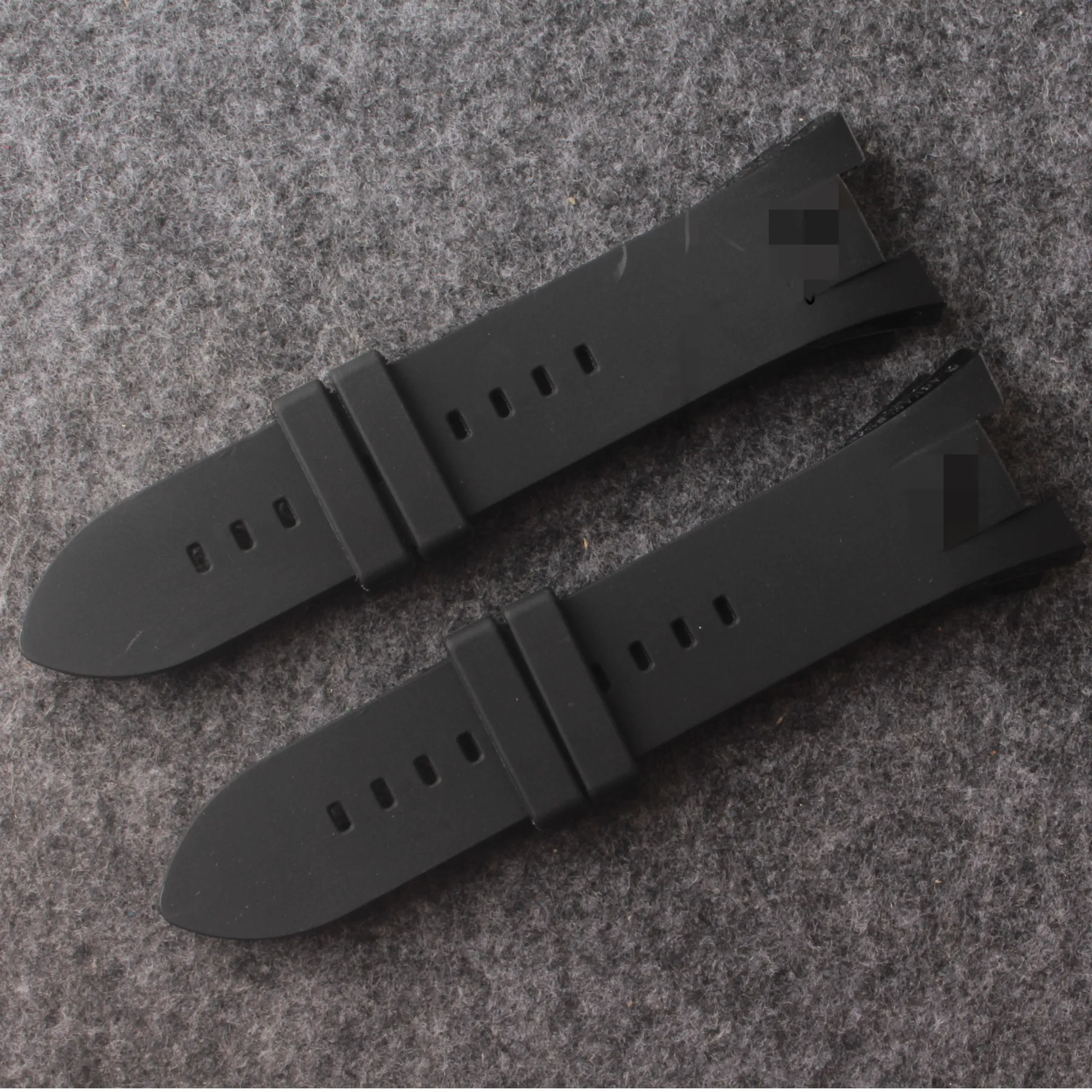 

Rubber 31mm black rubber clock belt, suitable for Armani Ax1042 Ax1050 Ax1114 without watch buckle belt