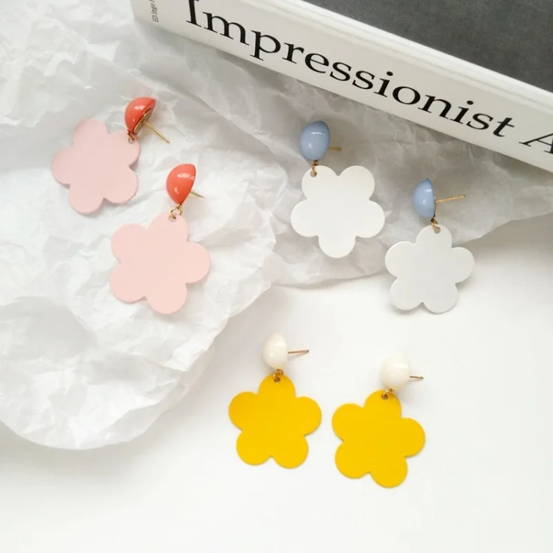

Creative Trend Korean Female Jewelry Simple Beautiful Colorful Flower Clip Earrings for Fashion Girl Women's Accessories