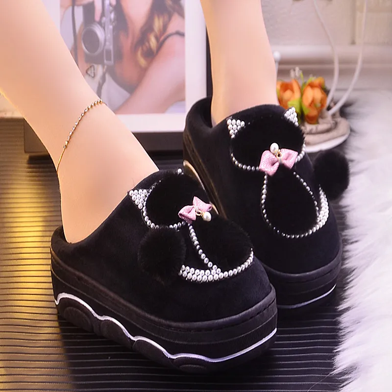 Billige Cut Cat Hausschuhe Winter Frauen Hause Schuhe Mit Perle Baumwolle Mode Plätschern Denken Einzige Flache Hausschuhe Dame Schuhe Plattform