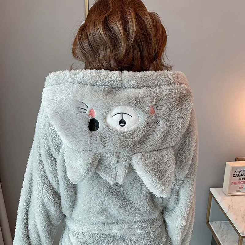 Зимние коралловые бархатные женские халаты с капюшоном, женские Мультяшные тонкие пижамы, теплые мягкие ночные платья средней длины, женская ночная рубашка серого цвета