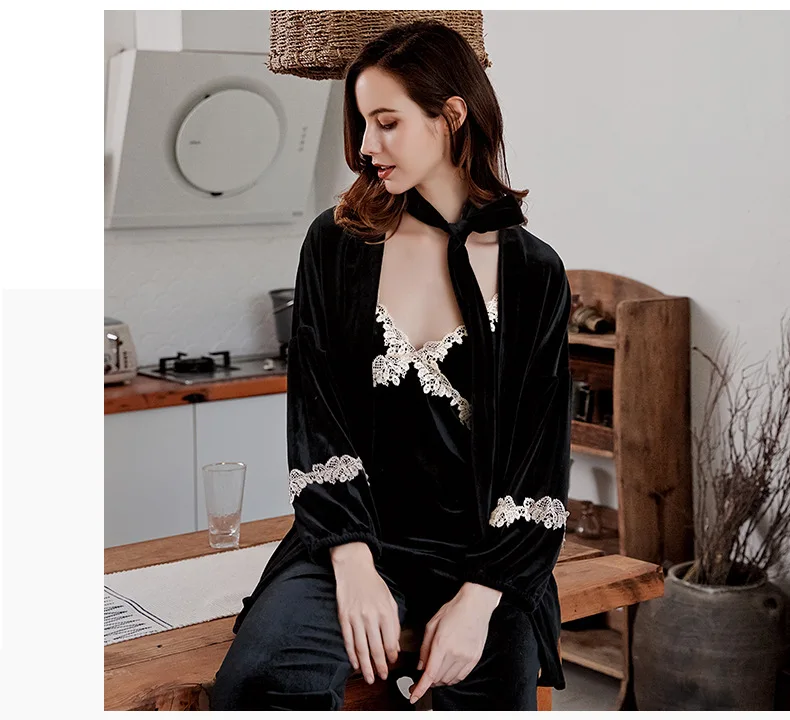 12061166965_1108131763