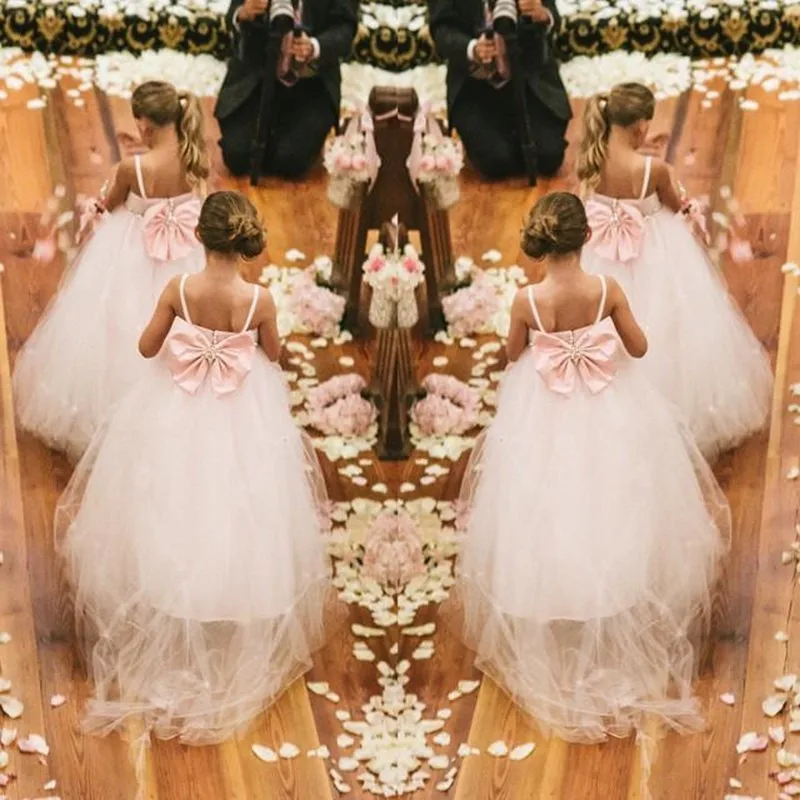 

Flower Girl Dresses with Bow Train Spaghetti straps Communion Party Ball Pageant Dress for Little Girls Kids Children Wedding