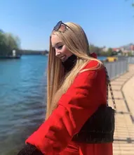 LINNA-peluca larga de encaje sintético para mujer, malla con división, fibra de alta temperatura, rubio miel, Cosplay