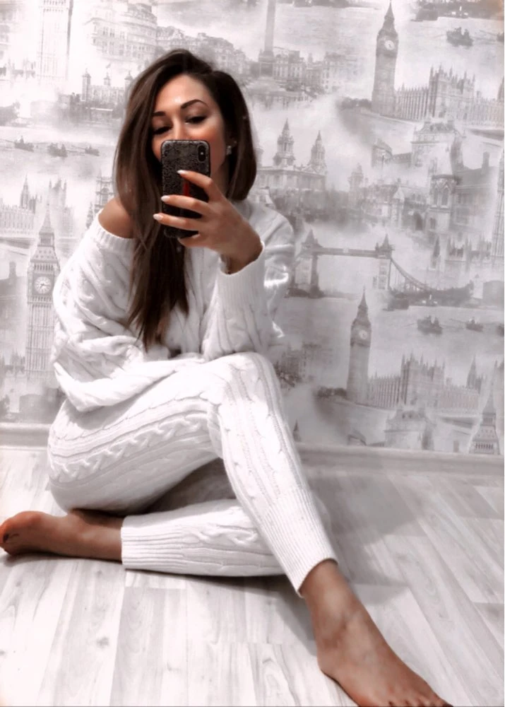 2-Piece Crop Knit Top & Pants Set