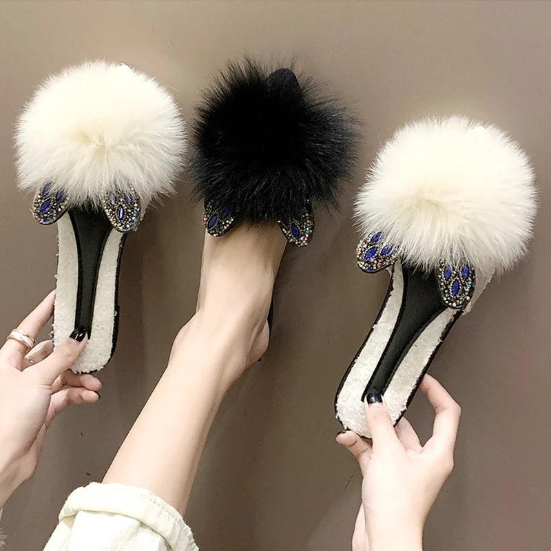 

Shoes Woman 2019 Luxury Slides Cover Toe Flat Slippers Low Flock Pokemon Plush Designer New Fur Soft with fur Rubber