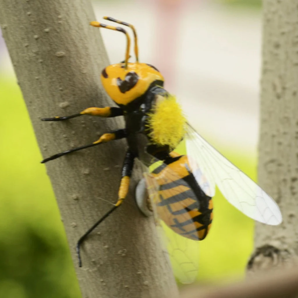 Qty 12 Handcraft Lifelike Figurine Insect Bee Grasshopper Garden Decor Toys