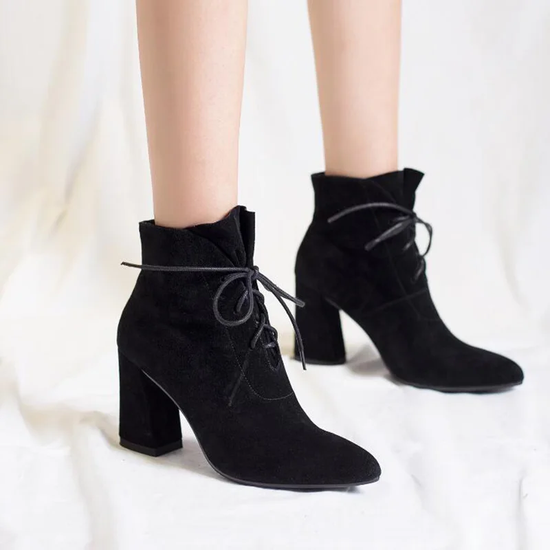 

2019 Autumn and winter new thick with pointed high-heeled ankle boots suede wild Korean version of the short-leg Martin boots