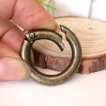 

Portable Mini Circle Carabiner Spring Clip Hook Keychain Outdoor Mountaineering buckle key ring buckle