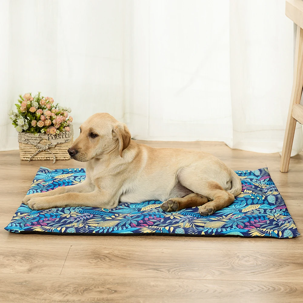 

Pet Mat Winter Pad Mat For Dogs Cat Flower Print Cushion Breathable Pet Puppy Bed Washable Moisture-Proof Mattress Pet Supplies