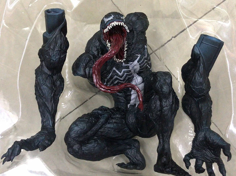 Venom-Figure-1-4-Scale-Painted-Figure-Squatting-Battle-Version-Statue-Venom-Action-Figure-Toy-34cm