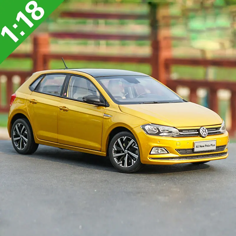 Высокая тщательная 1:18 VW 2012 2013 POLOGTI сплав модель автомобиля статические металлические модельные автомобили оригинальная коробка для подарков коллекция - Цвет: Polo Plus