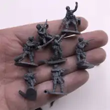 1:72 4d montar soldado modelo de plástico pequeno soldado formas diferentes tabela areia brinquedo modelo
