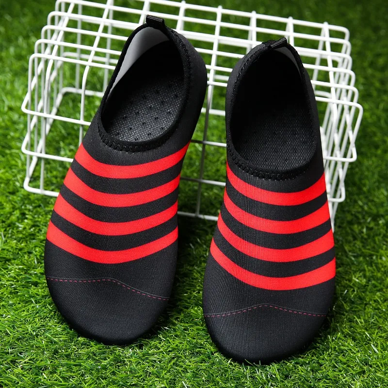 4544639005_2085585915