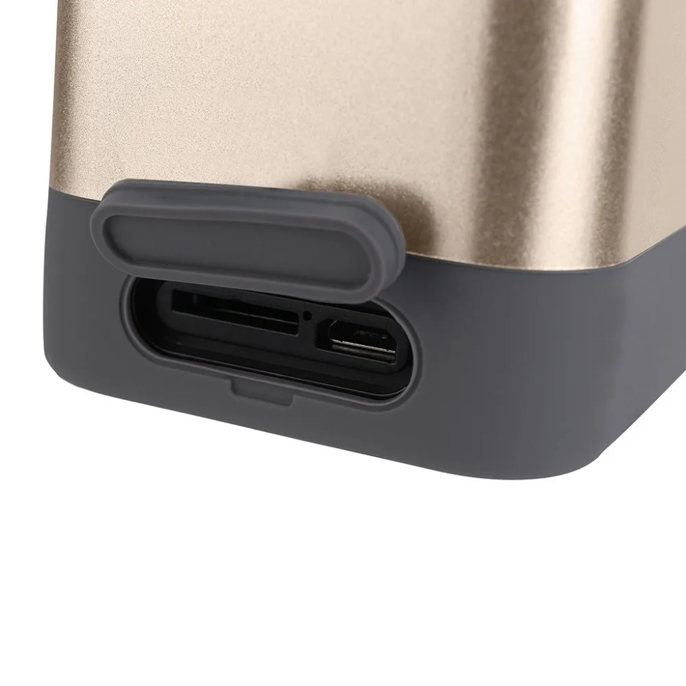 16 - LEI90523001_1014520159816866852