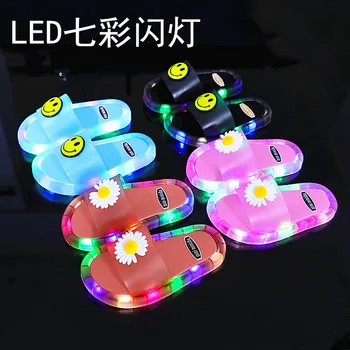 

Children Luminous Slippers for Girls Boys Cute Smiley Face Flashing LED Baby Slippers Boys Flip Flops Toddler Slippers Floral