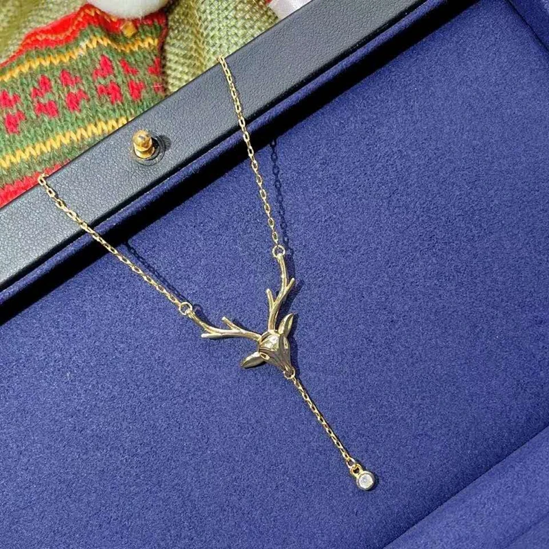 Фото Ожерелье с подвеской в виде оленя 18 карат | Украшения и аксессуары