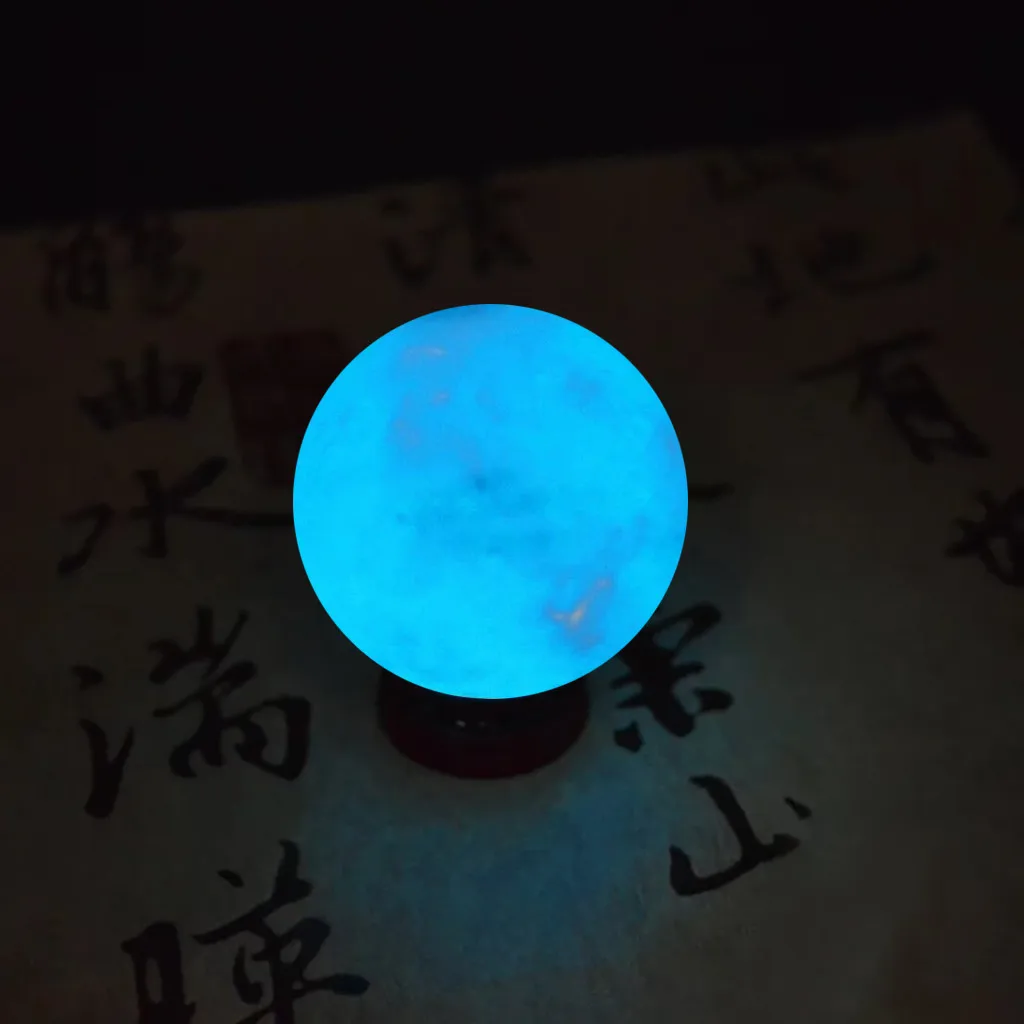 35 мм удивительный флуоресцентный шар синий светящийся камень кварц кристалл сфера украшения спальни шар светящийся камень лучший подарок