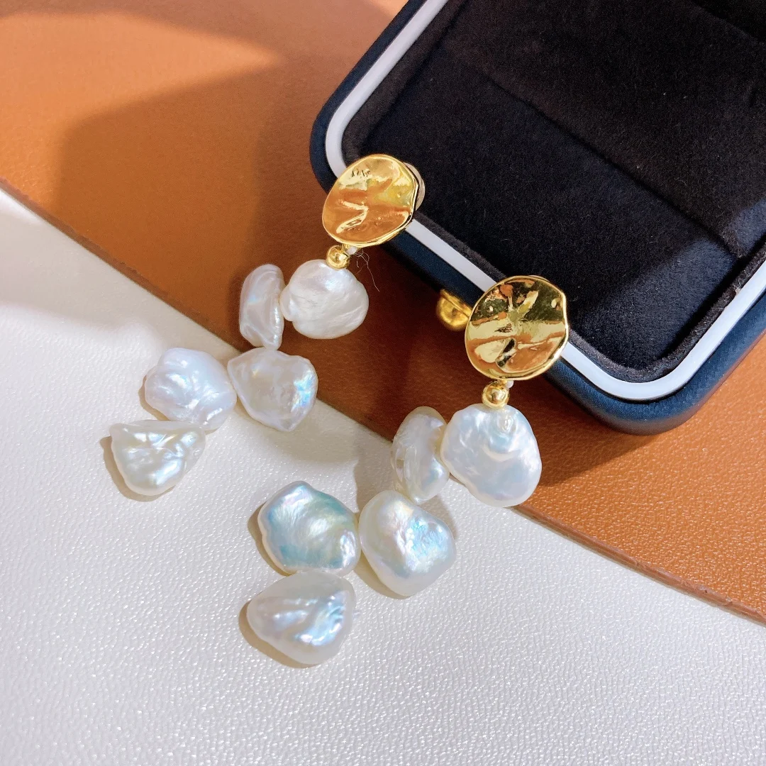 

2021 NEW Baroque Flora Design Pearl Earrings Unique Lady Leaf Dangle Earrings Gifts