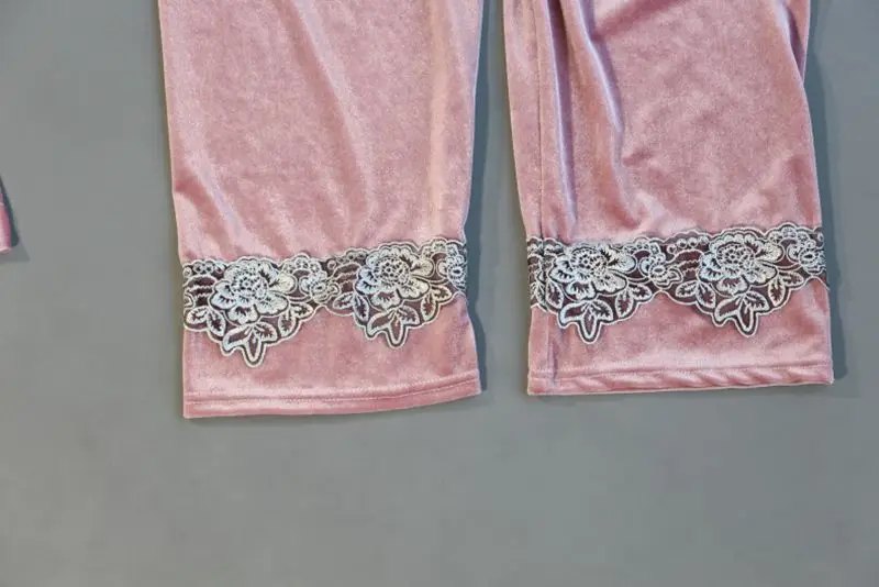 11611548556_1303615870