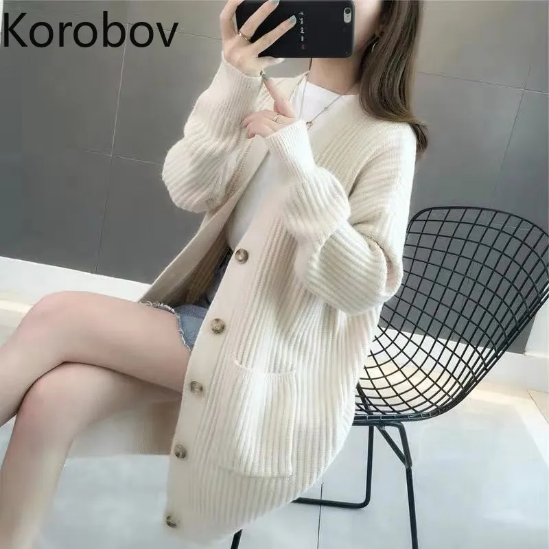 

Korobov 2019 Autumn New Single Breasted Solid Cardigans Korean Long Sleeve Knit Pockets Sweaters Female Runway Sweater 78832