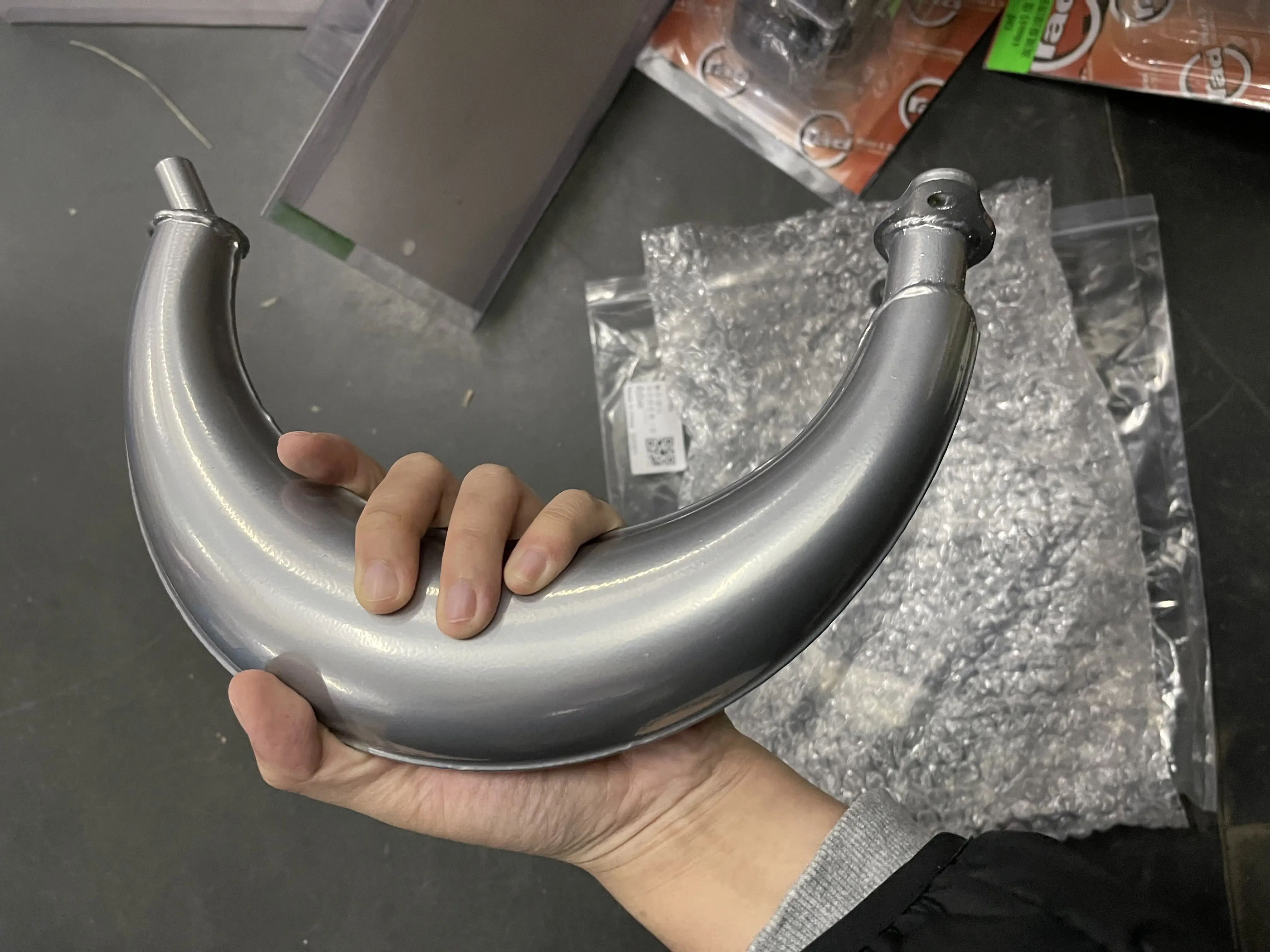 サイレンサー 80ccの自動車の柔軟なマフラー管のための80ccのモタロザの自転車のガスエンジンモーター Black Viper Flexible Muffler Pipe For 80cc M | FVRITO バイパー フレキシブル エキゾーストマフラー パイプ