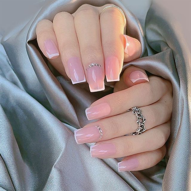 False Nail Full Cover Fake Nail Elegant Pink Gradient Glitter French Short Nails Coffin Short False Nail Press On Nails