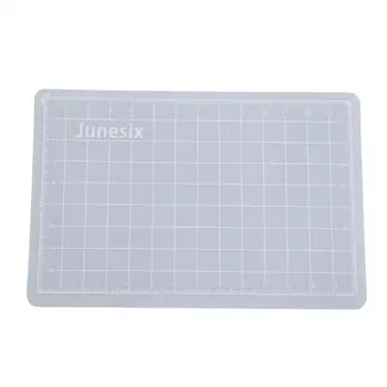 

Transparent PVC Cutting Mat Protect Blades Self-healing Measuring Grid Cut Board Drawing Pad (10*15cm) Non-slip Cutting Board