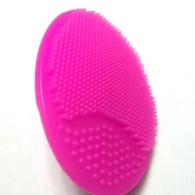 Ручная щетка для очищения лица щетка для мытья лица силиконовый материал очень мягкий SU214S