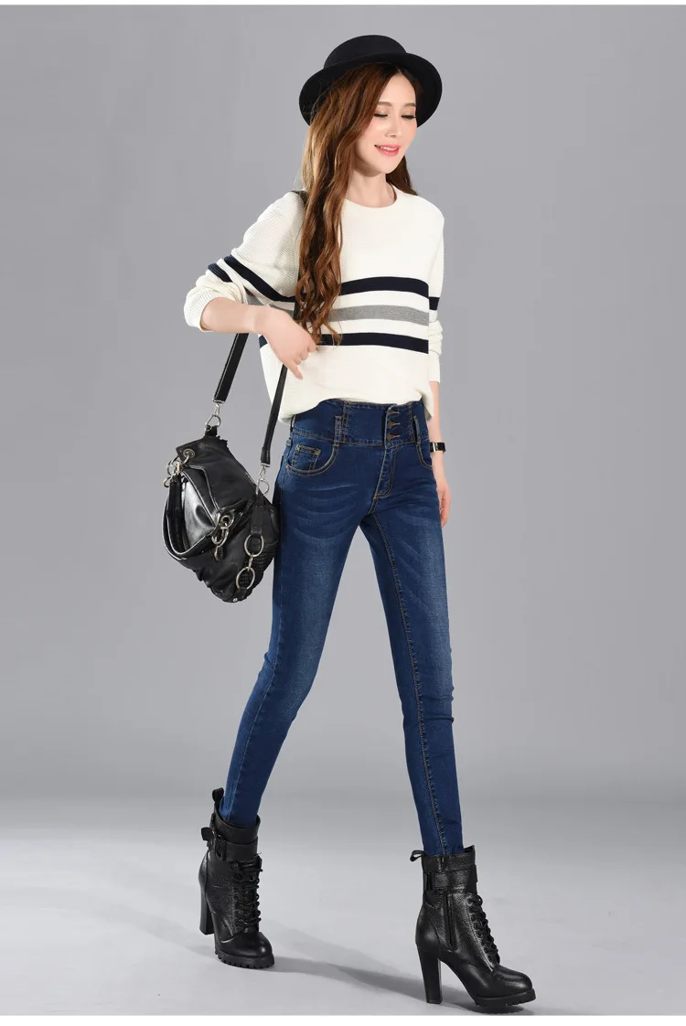 3549947514_909759352