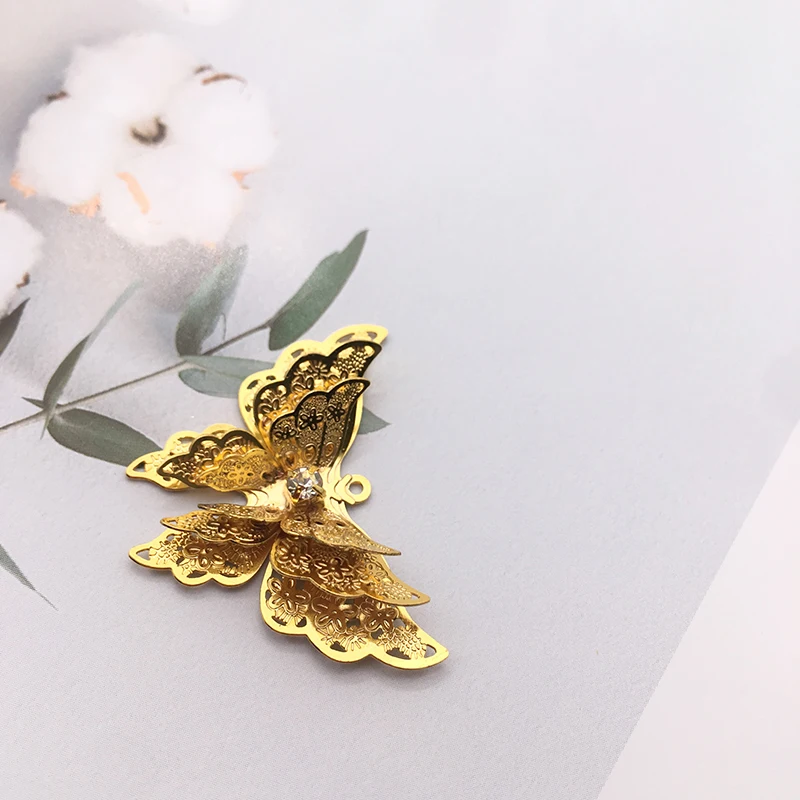 10pcs 35x25mm Metal Copper Rhinestone Butterfly Filigree Wraps Charm DIY Jewelry Accessories Findings Supplies For Jewelry - Цвет: Gold